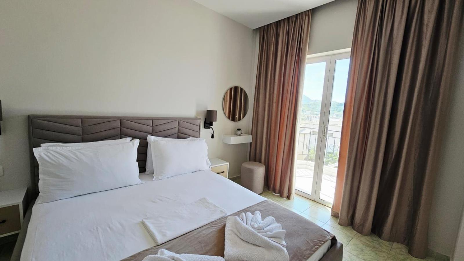 Arileo Hotel ฮีมาเรอ ภายนอก รูปภาพ